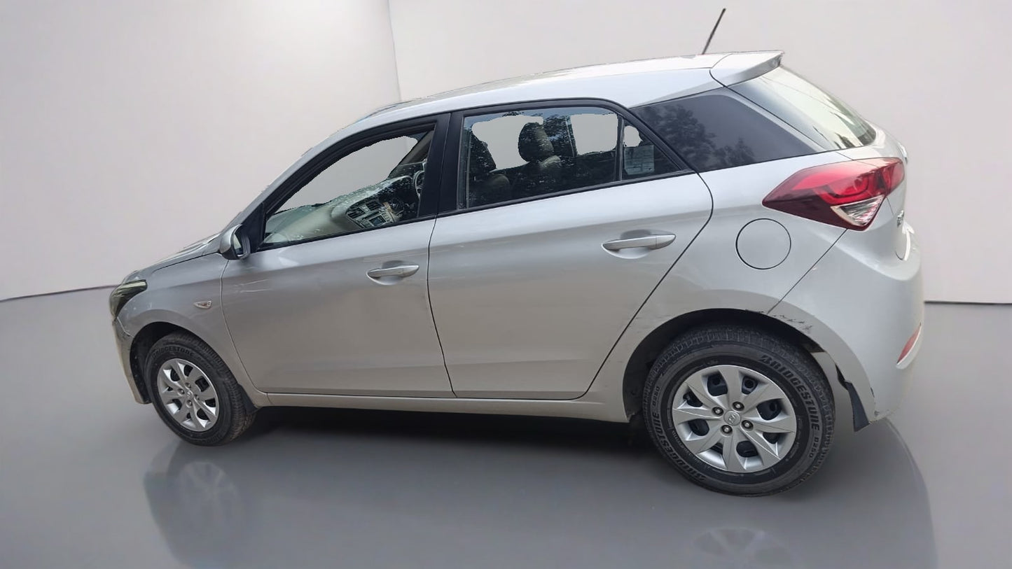 Used Hyundai i20 Magna CRDi 2017 — Delhi