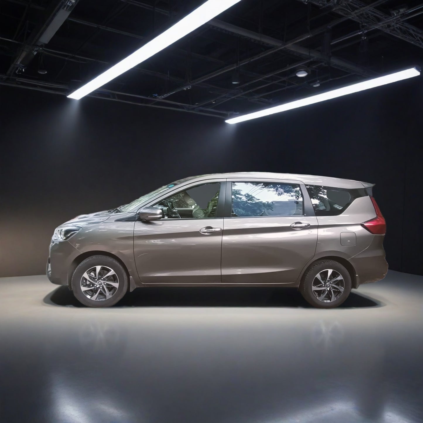 Used Toyota Rumion V AT 2025 — Delhi