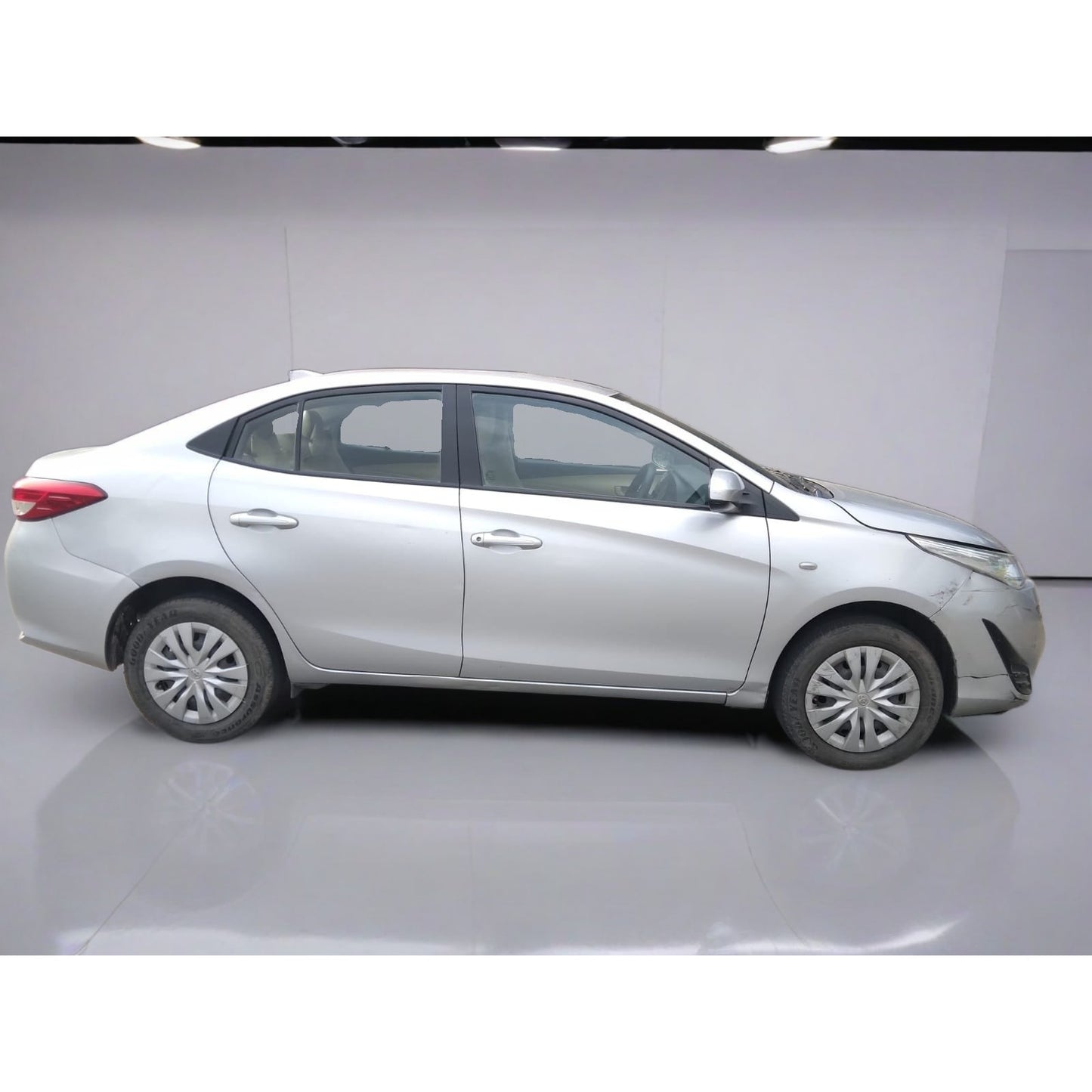 Used Toyota Yaris 1.5 J CVT 2018 — Delhi