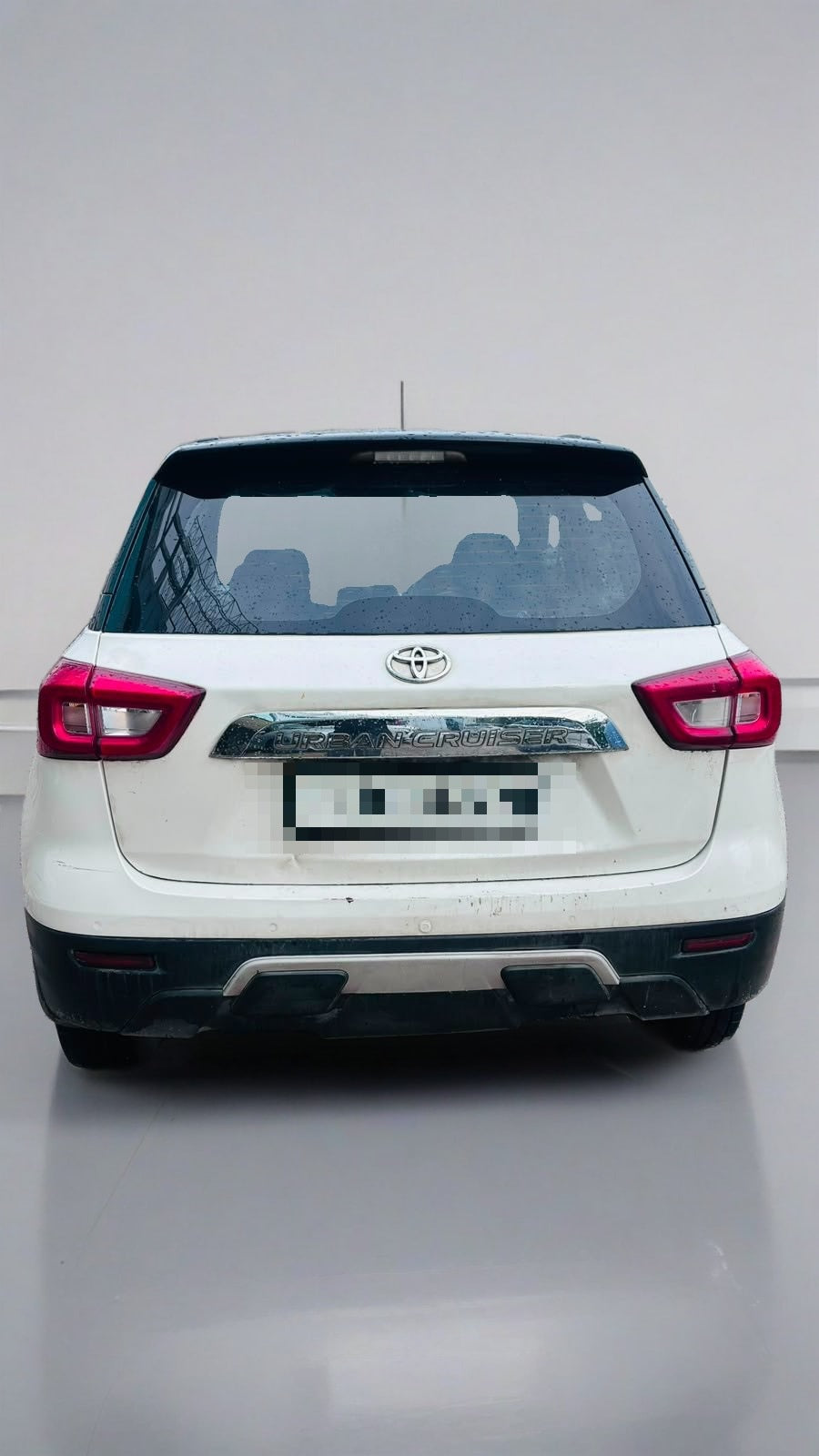Used Toyota Urban Cruiser Mid AT 2022 — Delhi