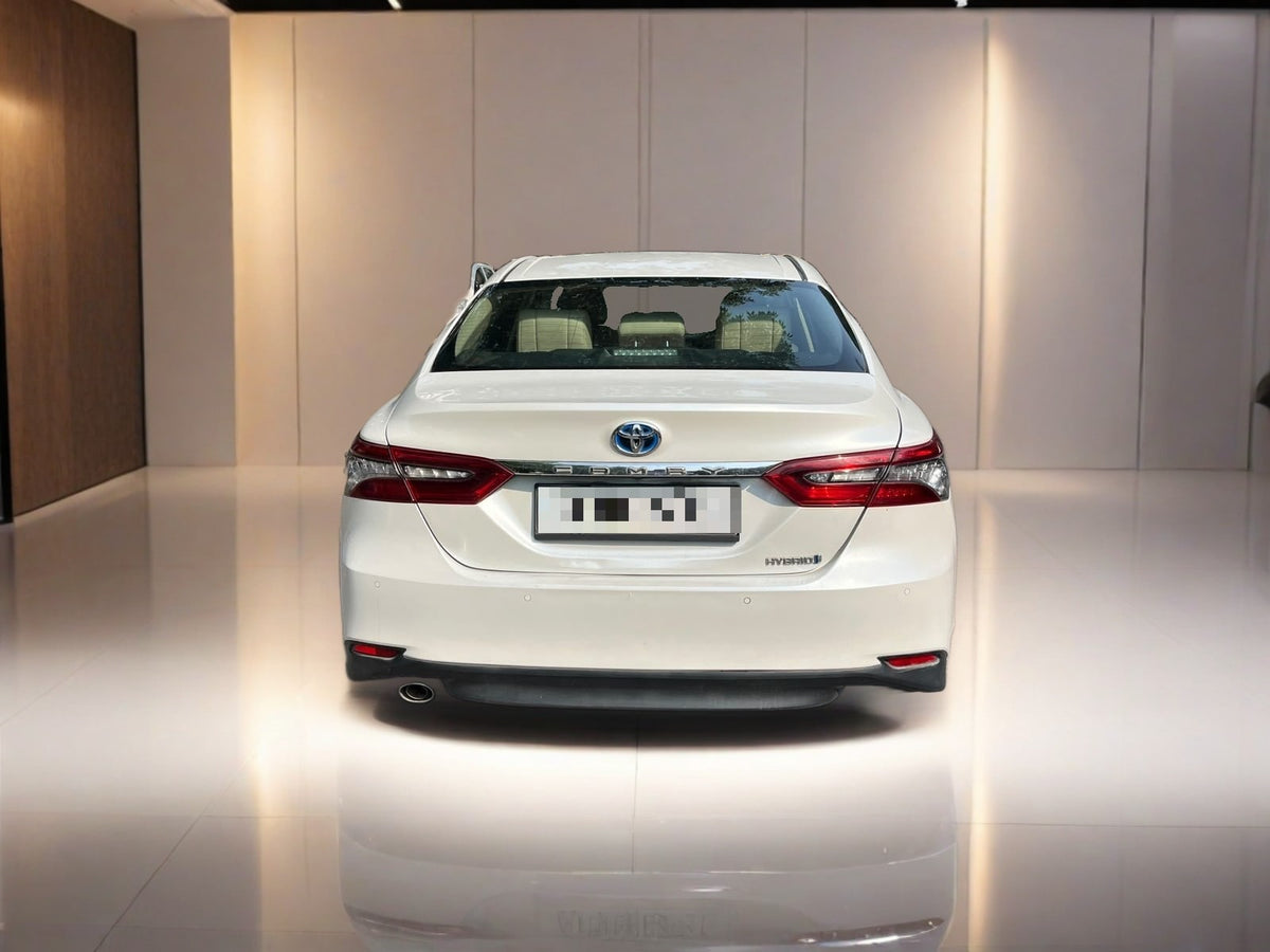 Used Toyota Camry Hybrid 2023 — Delhi NCR