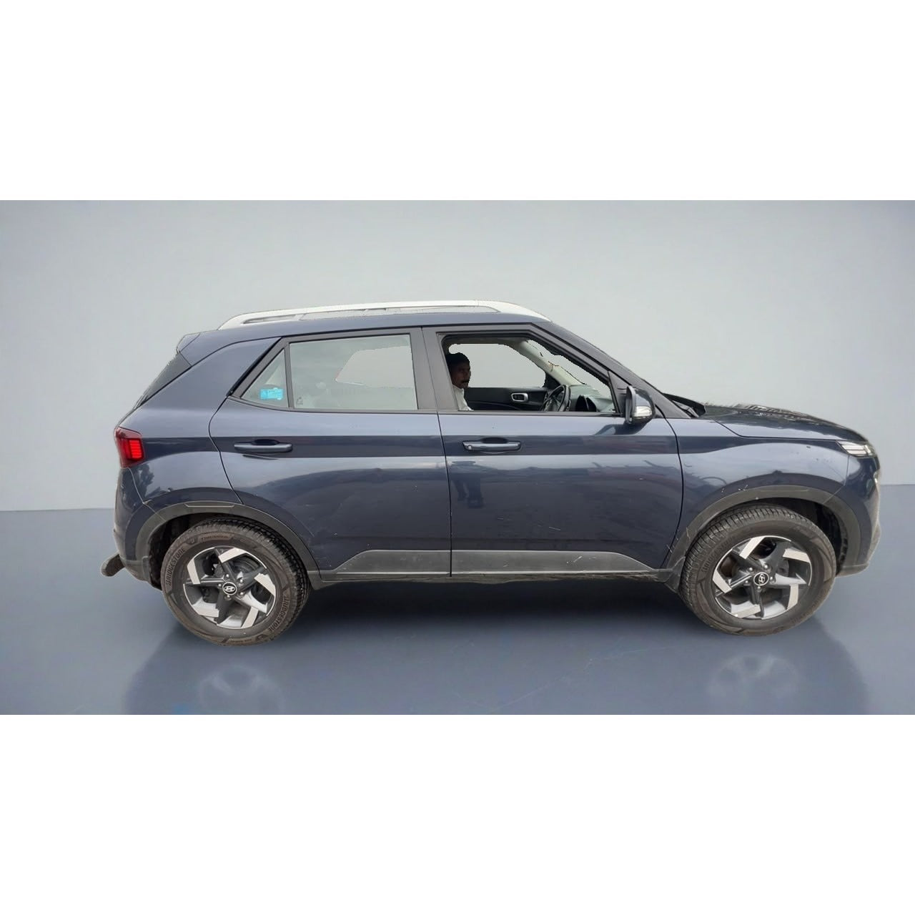 Used Hyundai Venue 1.0 Turbo GDI MT SX 2019 — Delhi