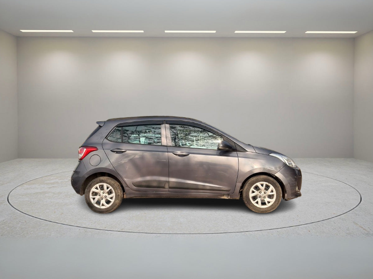 HYUNDAI GRAND I10 SPORTZ 1.2 2019