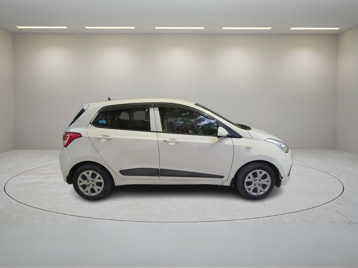 HYUNDAI GRAND I10 MAGNA 2016
