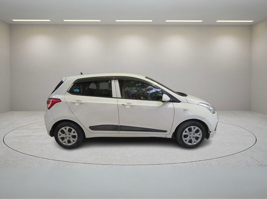 HYUNDAI GRAND I10 MAGNA 2016