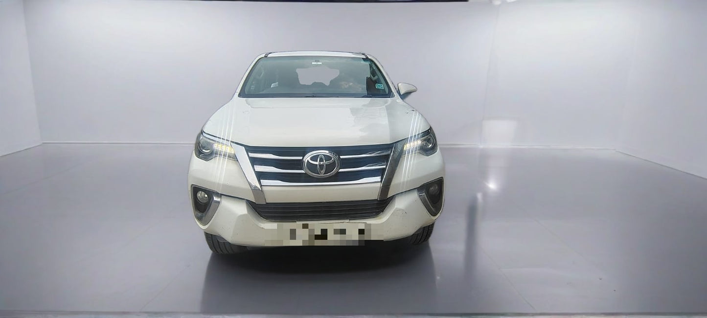 Used Toyota Fortuner 4x2 AT 2017 — Delhi